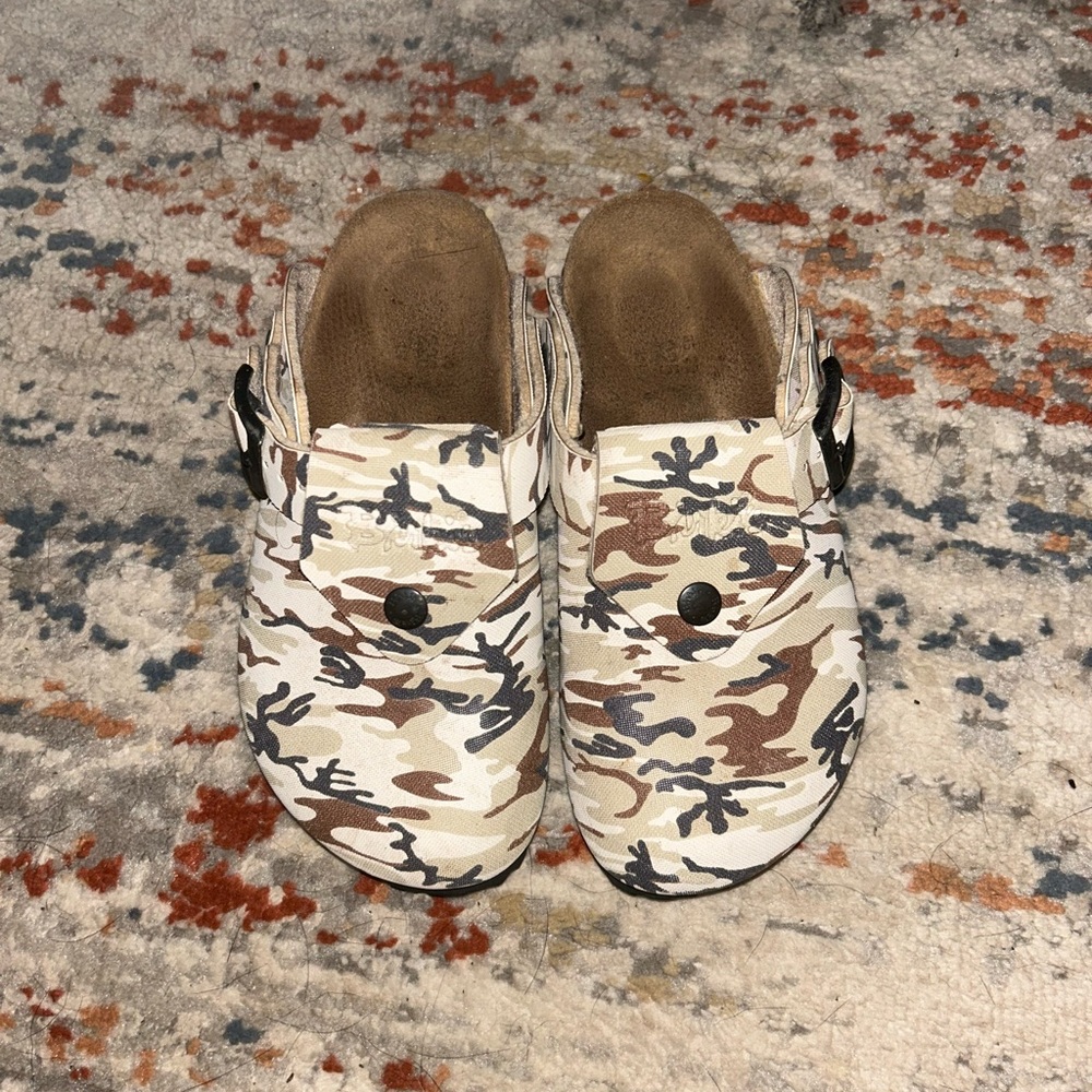 White and Brown Comfortable Slippers for Everyday Wear